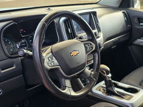 Used 2022 Chevrolet Colorado LT w/ Fleet Safety Package image 13