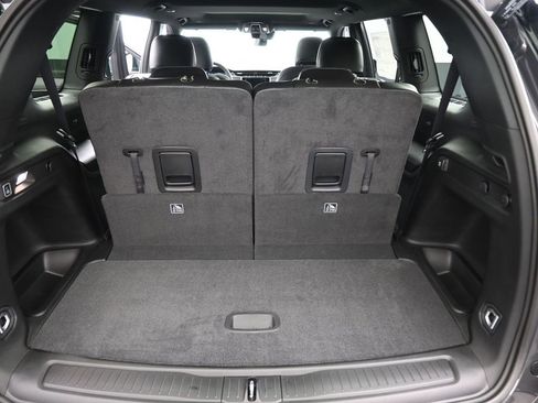 New 2025 Jeep Grand Cherokee L Altitude image 16