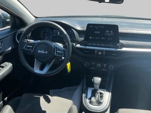 Used 2024 Kia Forte LXS FWD image 17
