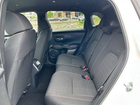 Used 2024 Honda HR-V Sport image 9