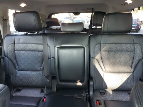 Used 2023 Toyota Sequoia Limited image 57