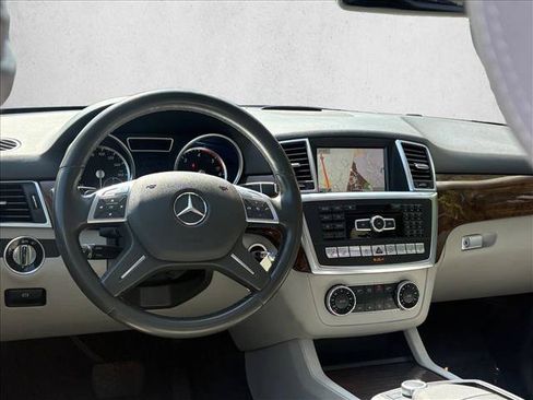 Used 2014 Mercedes-Benz ML 350 BlueTEC 4MATIC image 17