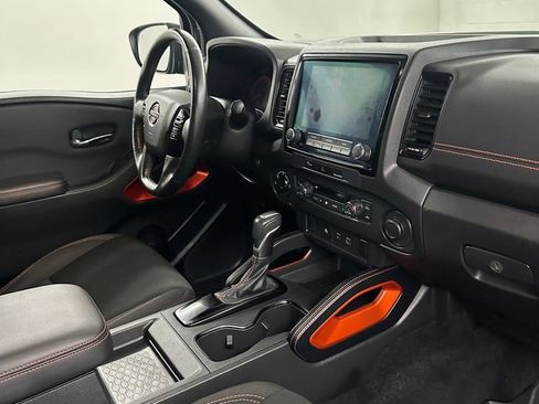 Used 2024 Nissan Frontier PRO-4X w/ Technology Package AWD/4WD image 34