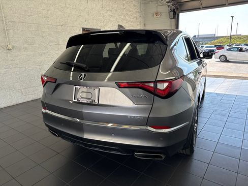 Used 2023 Acura MDX w/ Technology Package AWD/4WD image 7