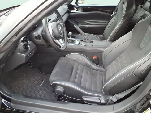 Used 2024 MAZDA MX-5 Miata RF Club w/ Weather Package image 11