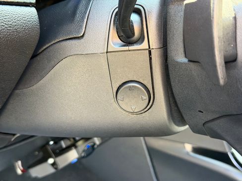 Used 2022 Ford Explorer ST w/ Equipment Group 401A AWD/4WD image 18