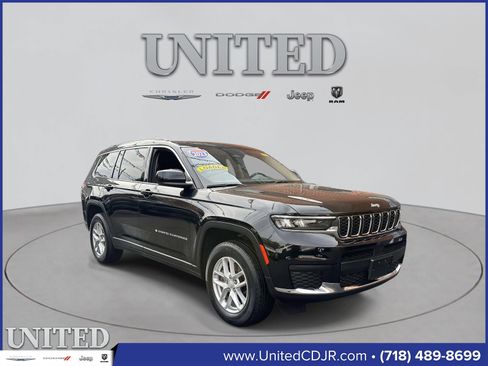 Used 2023 Jeep Grand Cherokee L Laredo image 1