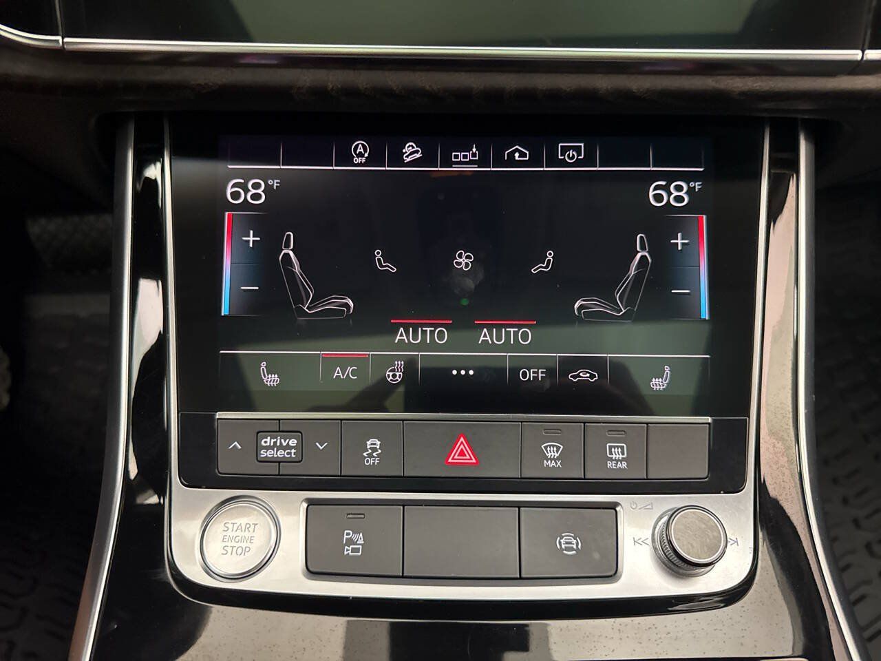 Used 2020 Audi Q7 3.0T Premium Plus w/ Premium Plus Package AWD/4WD image 13
