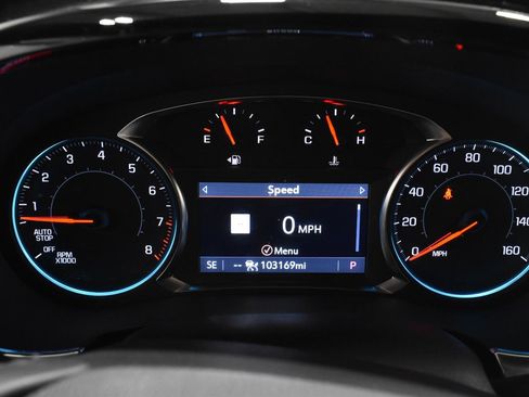 Used 2022 Chevrolet Traverse RS FWD image 27