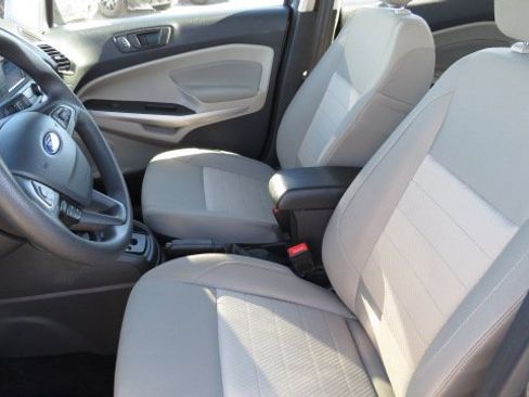 Certified 2020 Ford EcoSport S image 4