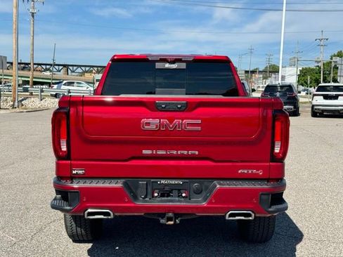 Used 2025 GMC Sierra 1500 AT4 w/ AT4 Premium Package AWD/4WD image 4