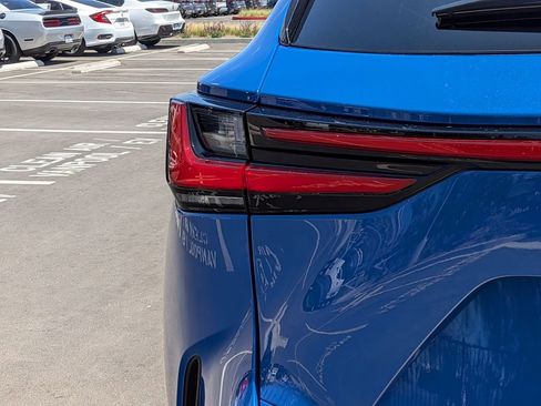 Used 2025 Lexus NX 250 FWD w/ Premium Package image 26