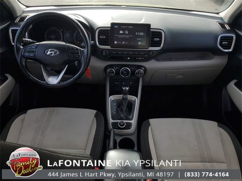Used 2021 Hyundai Venue SEL image 24