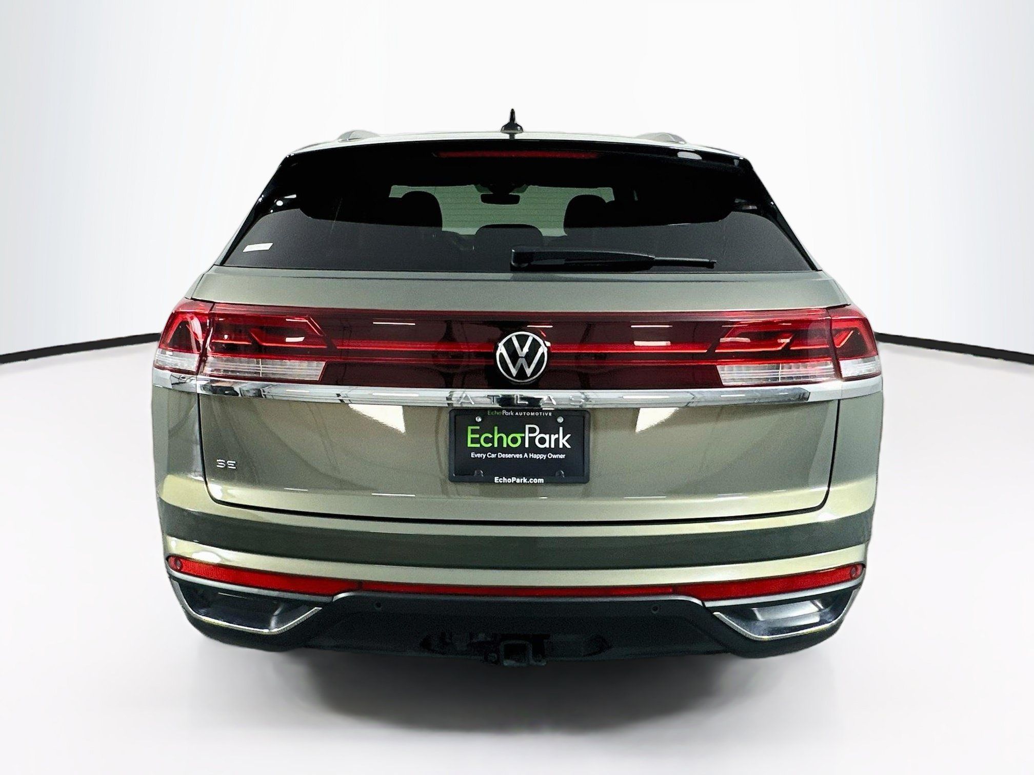 Used 2025 Volkswagen Atlas Cross Sport SE FWD image 7