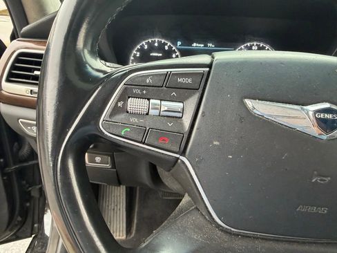 Used 2018 Genesis G90 5.0 Ultimate RWD image 28