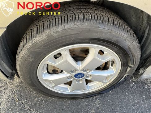 Used 2015 Ford Transit Connect XLT image 8