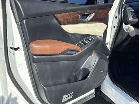 Used 2020 Subaru Ascent Touring w/ Popular Package #2A image 11