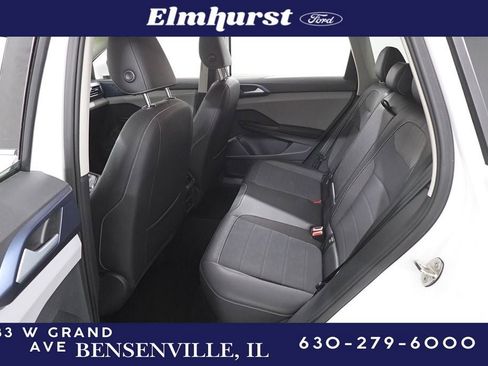 Used 2024 Volkswagen Taos SE image 22