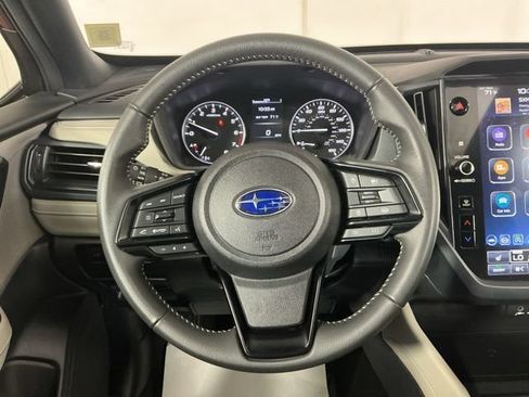 Used 2025 Subaru Forester Premium AWD/4WD image 18