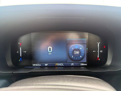 Used 2025 Ford Maverick XLT w/ XLT Luxury Package AWD/4WD image 16