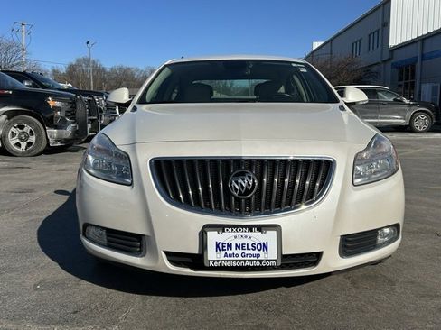 Used 2012 Buick Regal Leather image 2