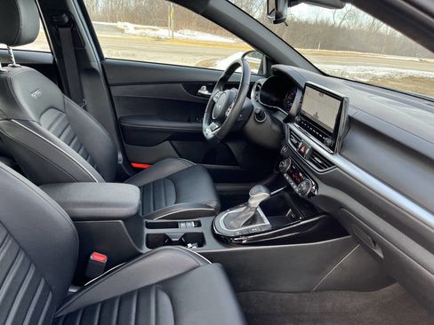 Used 2023 Kia Forte GT-Line w/ GT-Line Premium Package image 35