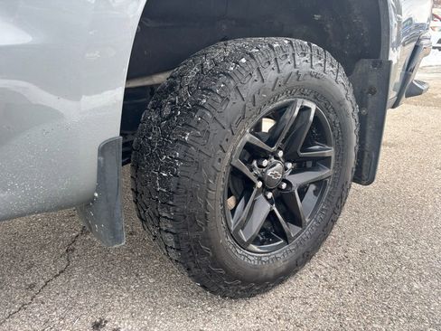 Used 2024 Chevrolet Silverado 1500 LT Trail Boss w/ Convenience Package II image 15