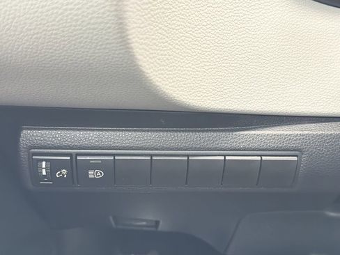 Used 2026 Toyota Corolla LE FWD image 11