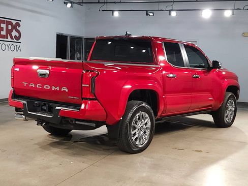 Certified 2025 Toyota Tacoma Limited AWD/4WD image 7