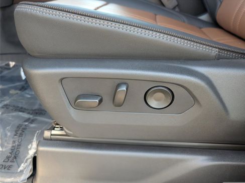 New 2026 Chevrolet Silverado 1500 High Country AWD/4WD image 41