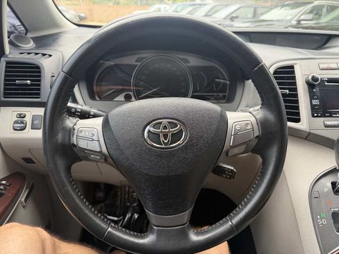 Used 2012 Toyota Venza XLE w/ XLE Premium Pkg FWD image 11