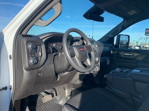 New 2025 GMC Sierra 2500 Pro image 14