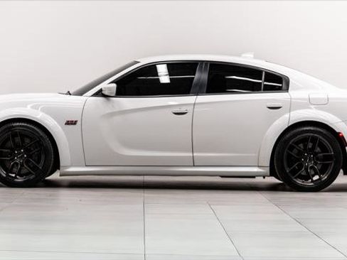 Used 2022 Dodge Charger Scat Pack RWD image 11