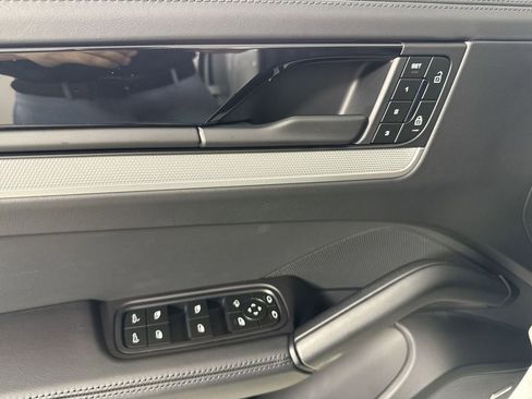 Certified 2025 Porsche Cayenne S image 34