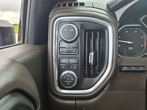 Used 2020 GMC Sierra 3500 Denali w/ Denali Ultimate Package AWD/4WD image 40
