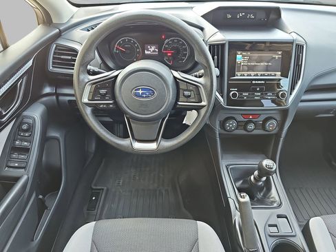 Used 2018 Subaru Crosstrek 2.0i AWD/4WD image 20