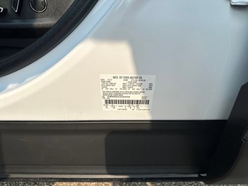 Used 2018 Ford Explorer XLT AWD/4WD image 17