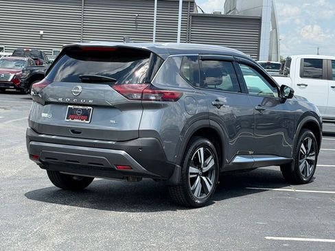 Used 2023 Nissan Rogue SL w/ SL Premium Package FWD image 5