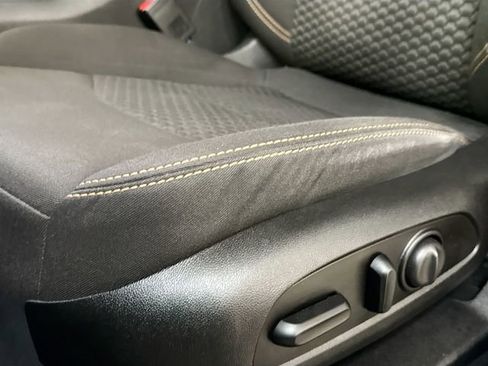 Used 2020 GMC Terrain SLE w/ Driver Convenience Package image 19