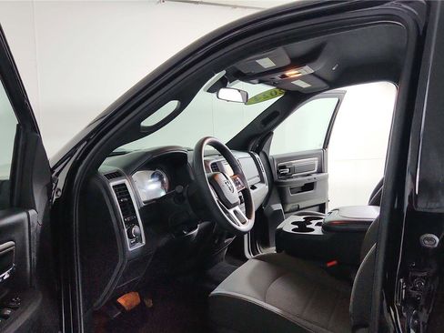 Used 2024 RAM 1500 Classic Warlock AWD/4WD image 9