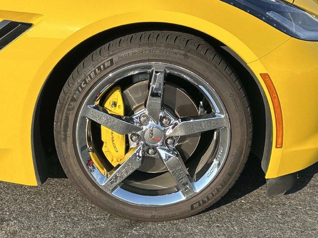Used 2014 Chevrolet Corvette Stingray Coupe w/ 3LT Preferred Equipment Group RWD image 10