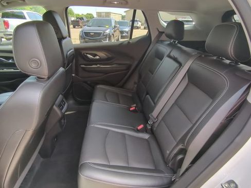 Used 2023 GMC Terrain SLT w/ LPO, Floor Liner Package AWD/4WD image 24