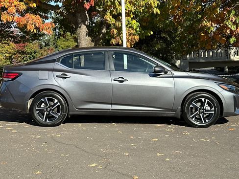 New 2025 Nissan Sentra SV image 8