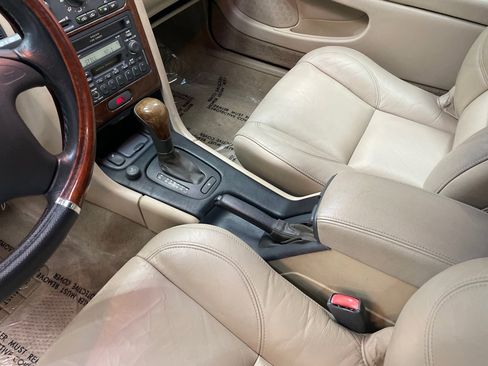 Used 2004 Volvo C70 HT image 27