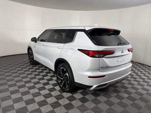 Used 2024 Mitsubishi Outlander SE AWD/4WD image 21