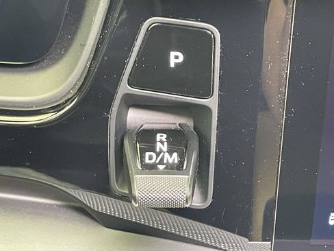 Certified 2024 Porsche Cayenne AWD/4WD image 33