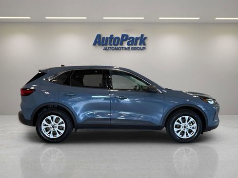 Used 2023 Ford Escape Active AWD/4WD image 8