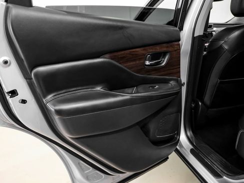 Used 2020 Nissan Murano Platinum w/ Cargo Package image 46