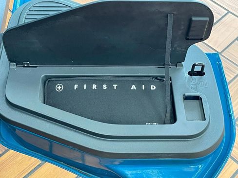 Used 2022 Rivian R1T Adventure image 17