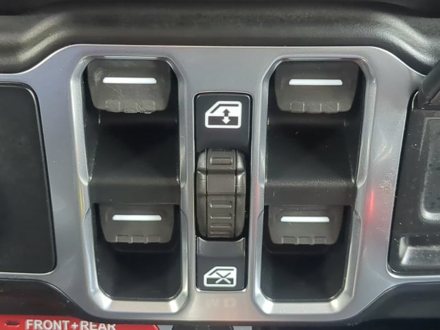 Used 2021 Jeep Gladiator Rubicon AWD/4WD image 29